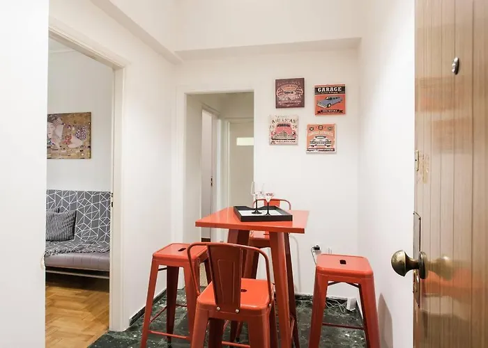 Downtown Athens-Plaka Skoufou Apt/Vaccinatedhost